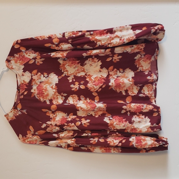 Lauren Conrad: Small, maroon &patterned, long sleeve shirt. Like New. - Picture 1 of 7